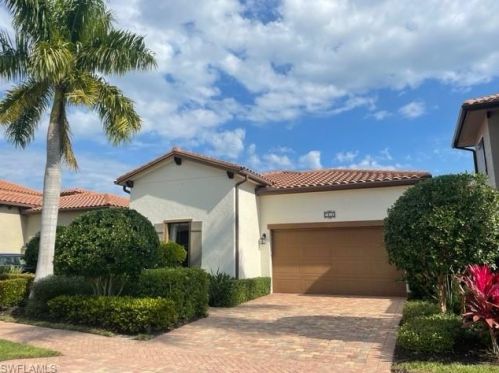 7912 Cordoba Pl, Naples, FL 34113-8747