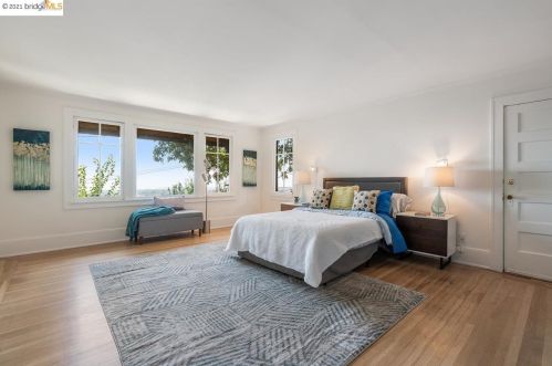 66 Panoramic Way, Berkeley CA 94704-2540 exterior