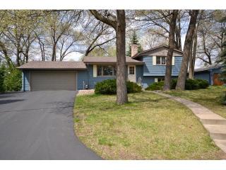1753 Birmingham St, Saint Paul, MN 55109-4508