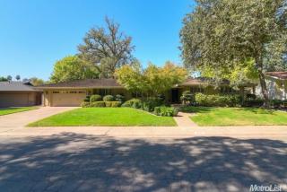 913 Entrada Rd, Sacramento, CA 95864-5313