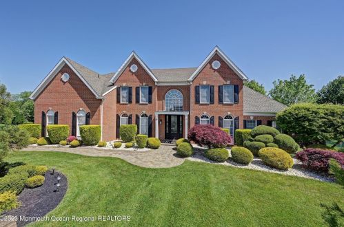 19 Princeton Oval, East Freehold, NJ 07728-8226