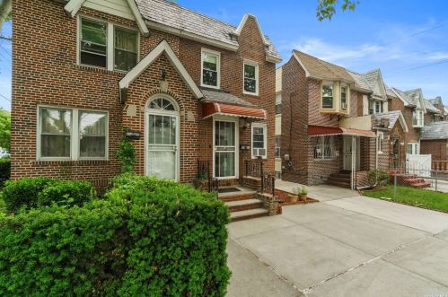 89-03 Vanderveer St, Jamaica, NY 11427-2409