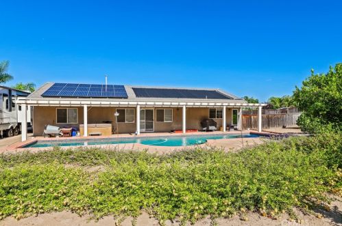 14923 Via Violetta, Lake Elsinore CA  92530-6983 exterior