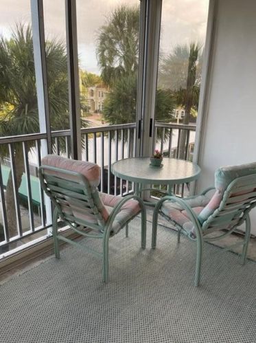 921 Gardenia Dr, Delray Beach FL  33483-4844 exterior