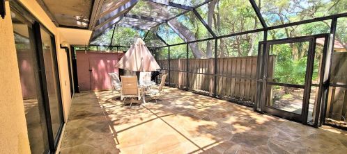 682 1st Ct, Palm Harbor, FL 34684-3802