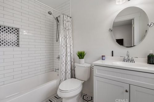 217 Vista Bonita Ave, Glendora CA  91741-0026 exterior