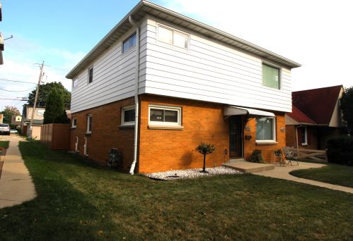 2524 63, Milwaukee WI 53219-2627 exterior