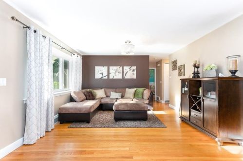 17 Salem Dr, Providence RI  02904-5235 exterior