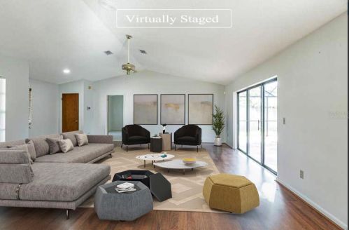 9954 Kendal Dr, Orlando, FL 32817-1816