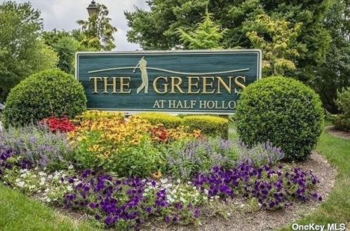 1132 Savoy Dr, Huntington Station NY  11747-5291 exterior