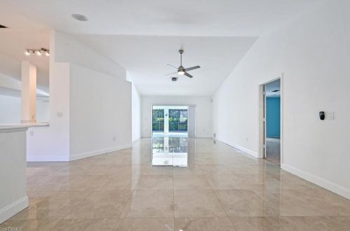 3550 Crayton Rd, Naples FL  34103-3515 exterior