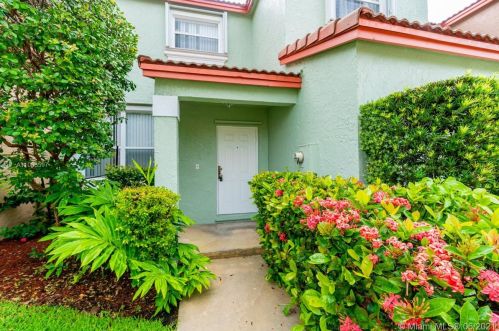 756 154th Ave, Hollywood, FL 33028-1863