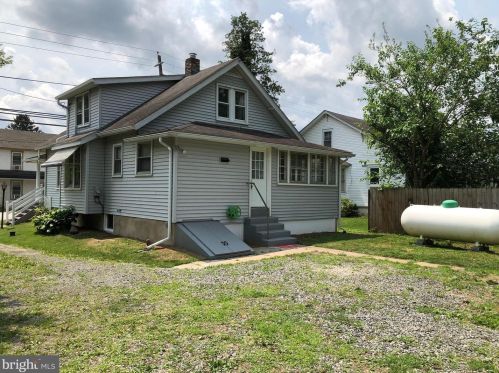 1971 Ridge Rd, Pottstown PA  19465-8835 exterior