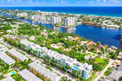 335 6th Ave, Delray Beach FL  33483-5298 exterior