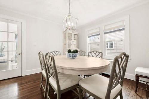 20 Hazelton Dr, White Plains NY  10605-3818 exterior