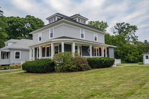 255 Church St, Glocester, RI 02859-2606