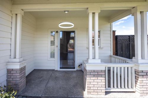 1401 Snowy Cloud Way, Santa Rosa CA  95409-4373 exterior