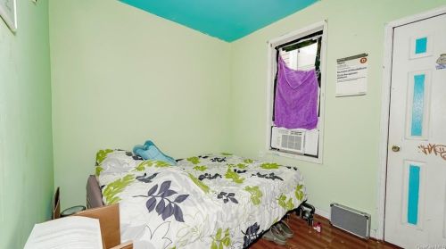 312 169th St, Bronx NY  10452-7701 exterior