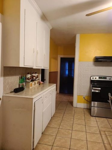 12 Wisdom Ave, Providence RI  02908-4533 exterior