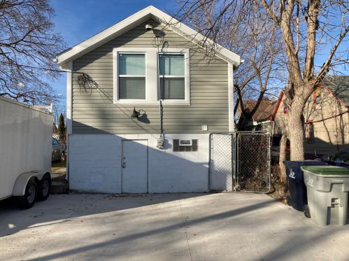 1730 6th St, Milwaukee WI 53204-3911 exterior