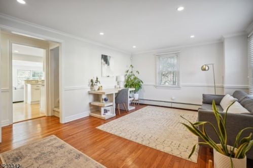 7 Girard Ave, Chatham Township NJ  07928-1909 exterior