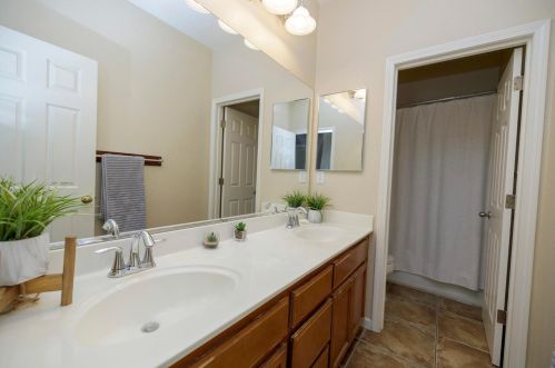 1241 Fawn Lily Dr, Grayson CA  95363-9089 exterior