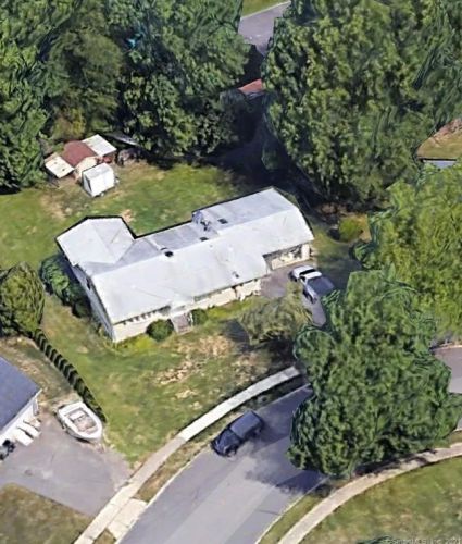 93 Sentinel Hill Rd, Milford, CT 06460-6639