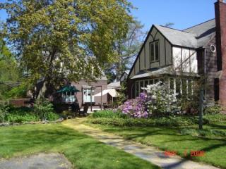 212 Lenox Ave, Albany, NY 12208-1406