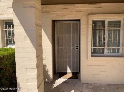 1201 Santa Rosa Ave, Tucson, AZ 85712-4747