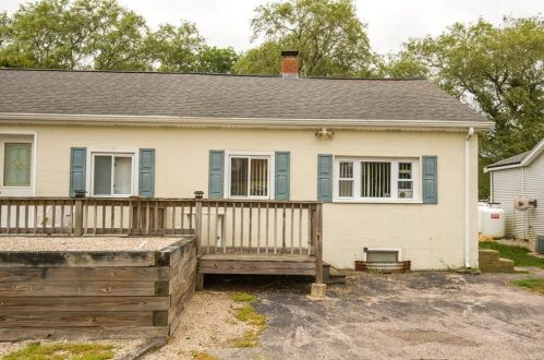 11 Rhode Island Ave, South Kingstown, RI 02882-4514