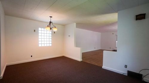1428 Hooker Rd, Karns City PA  16041-1514 exterior