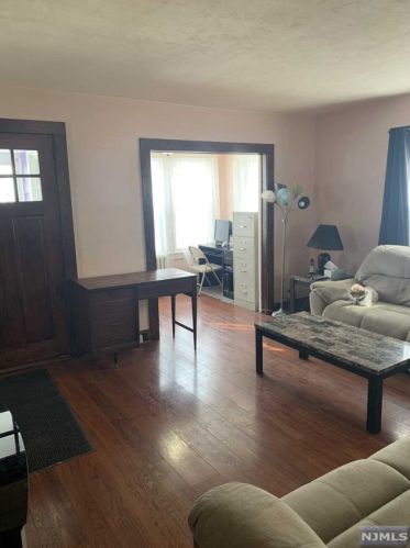 143 Oak Ridge Ave, Nutley, NJ 07110-2732