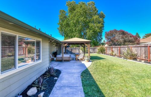 1844 Tisserand Dr, Santa Rosa CA  95405-7635 exterior