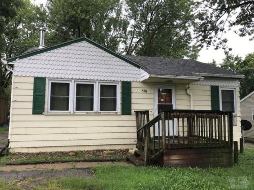 310 Monroe Ave, Fairfield, IA 52556-3653