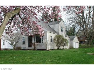 516 Letchworth Dr, Akron, OH 44303-1732