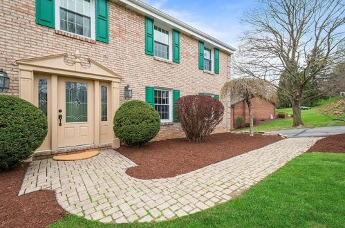 1550 Hastings Mill Rd, Pittsburgh, PA 15241-2860