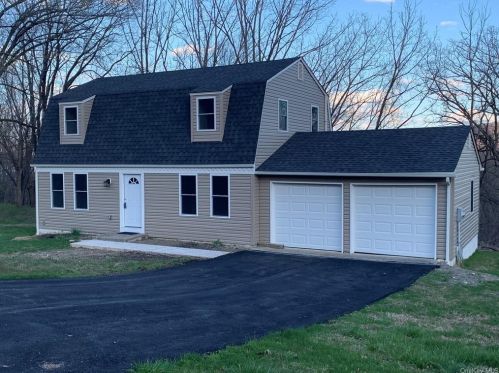 11 Rolling Ridge Dr, Warwick, NY 10990-3031