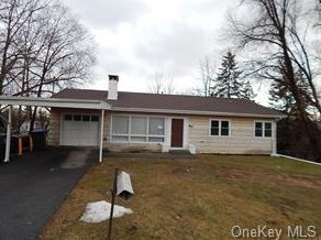 25 Fair Ave, Middletown, NY 10940-2415