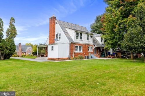 47 Spring Grove Ave, Upton, PA 17225-1041