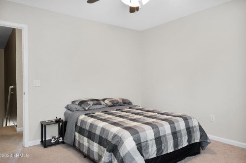 72 Shadow Moss Dr, Beaufort SC  29906-6005 exterior