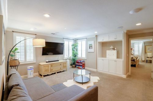 6295 Church St, Gilroy CA  95020-6412 exterior