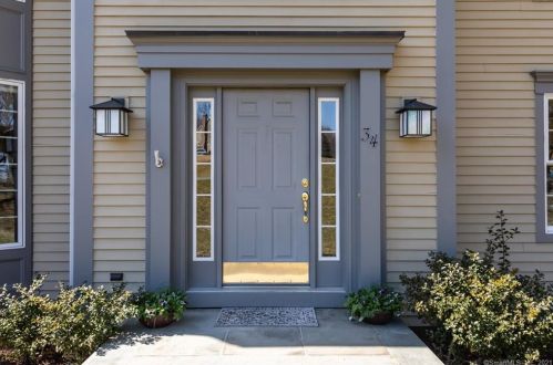 34 Mudry Farm Rd, Brookfield Center CT  06804-3542 exterior