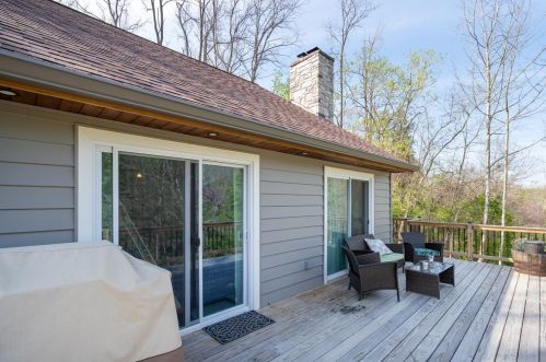 10871 Sand Run Rd, New Haven OH  45030-8946 exterior