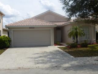 12509 Gemstone Ct, Fort Myers FL  33913-6730 exterior
