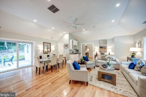 817 Bryn Mawr Ave, Newtown Square PA  19073-4333 exterior