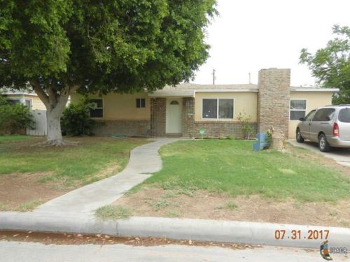 451 D St, Brawley, CA 92227-1827