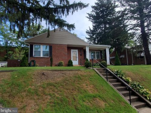 211 7th St, Harrisburg, PA 17113-2408
