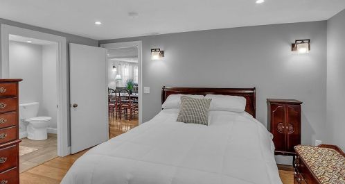 74 Millville St, Salem NH  03079-2620 exterior