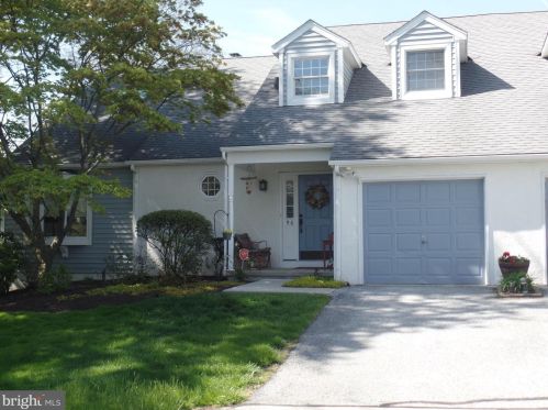 96 Hunters Run, Newtown Square, PA 19073-3928