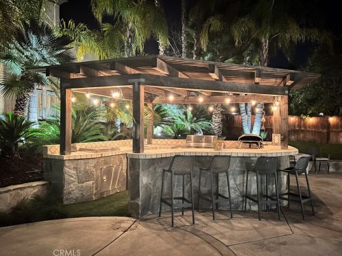 41774 Carleton Way, Temecula CA  92591-1897 exterior